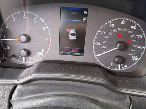 Used 2024 Toyota Corolla SE image 13