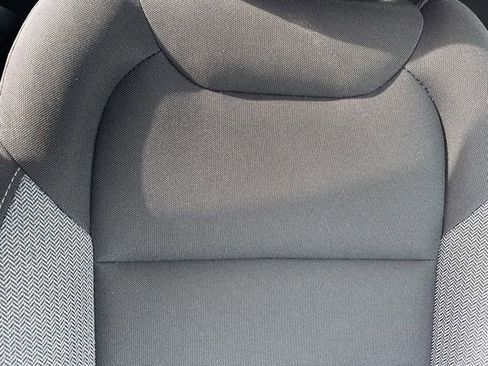 Used 2025 Chevrolet TrailBlazer LT image 34