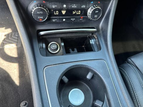 Used 2018 Mercedes-Benz CLA 250 image 19