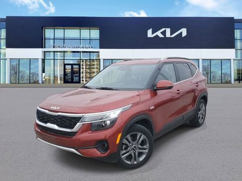 Used 2023 Kia Seltos S w/ Navigation Package image 1
