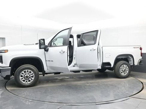 New 2026 Chevrolet Silverado 2500 LT w/ Leather Package AWD/4WD image 51