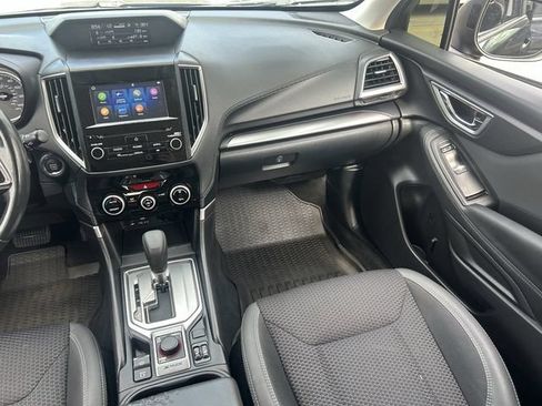 Used 2020 Subaru Forester Premium AWD/4WD image 18