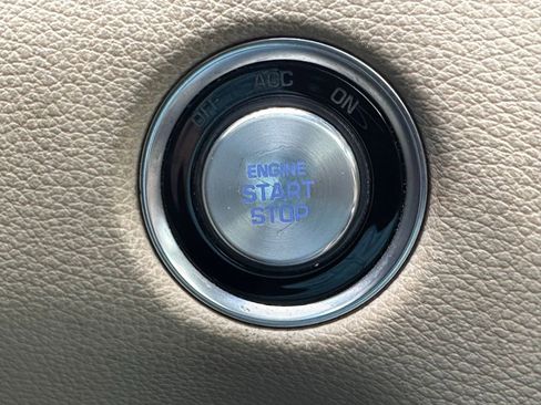 Used 2016 Hyundai Genesis 3.8 w/ Option Group 04 image 28