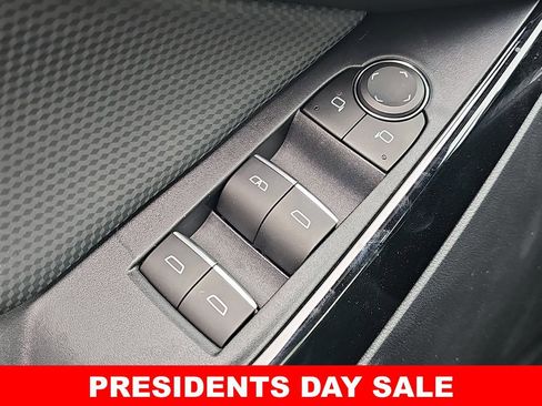 New 2026 Chevrolet Equinox RS w/ Convenience Package III image 29