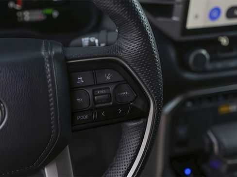 Used 2024 Toyota Tundra Limited image 16