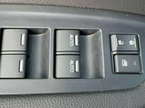 Certified 2025 Honda Passport EX-L image 13