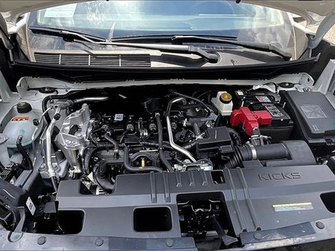 New 2025 Nissan Kicks SR w/ Interior Electronics Package image 12