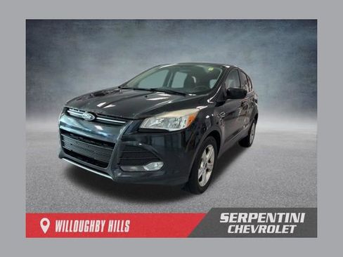 Used 2015 Ford Escape SE image 1