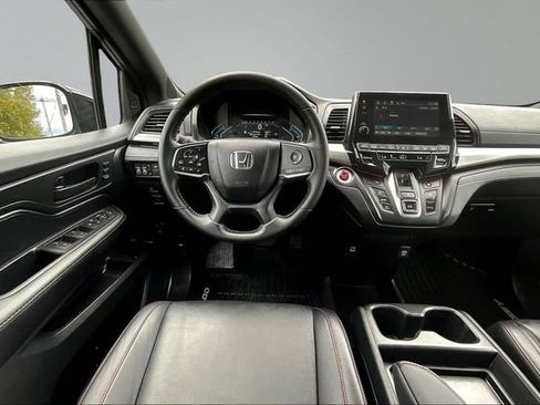 Used 2024 Honda Odyssey Sport image 8