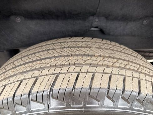 Used 2026 GMC Sierra 1500 SLT image 37