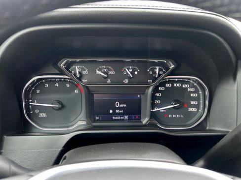 Used 2022 GMC Sierra 2500 SLT image 9