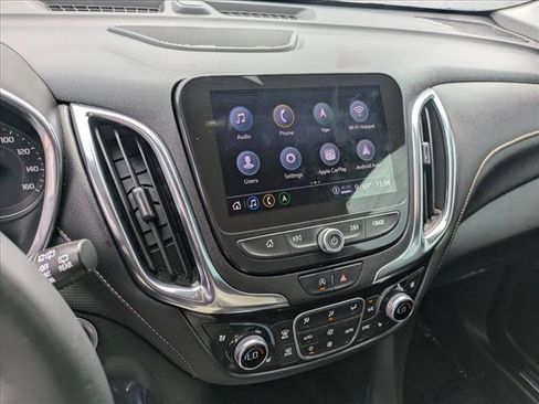 Used 2024 Chevrolet Equinox Premier AWD/4WD image 12