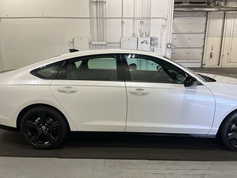 Certified 2025 Honda Accord Sport image 4