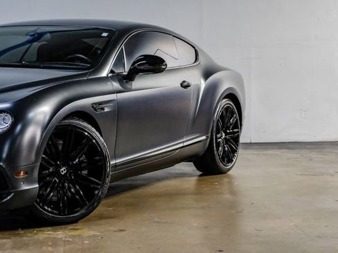 Used 2016 Bentley Continental GT image 9
