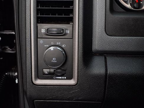 Used 2018 RAM 1500 Express w/ Express Value Package image 13