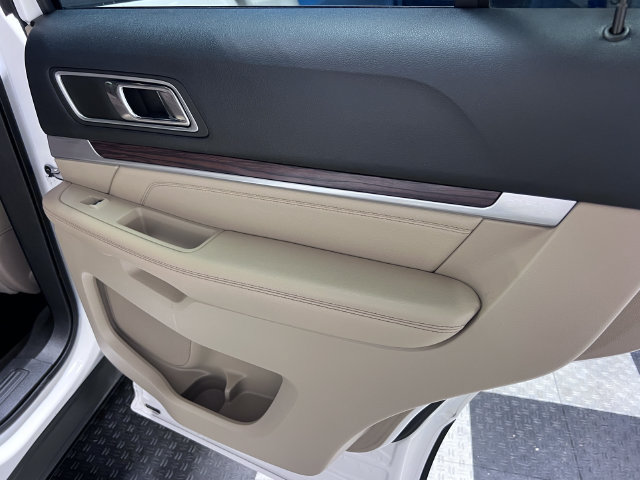 Used 2016 Ford Explorer Limited FWD image 13