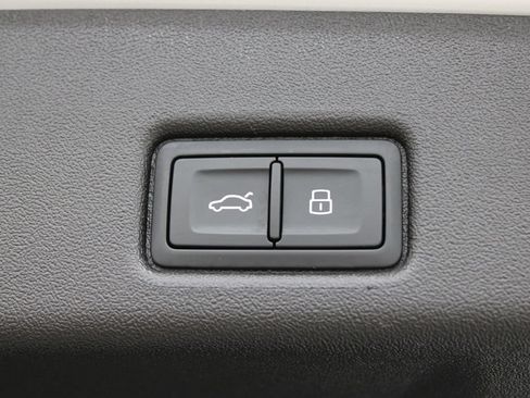 Used 2025 Audi Q5 Premium Plus AWD/4WD image 32