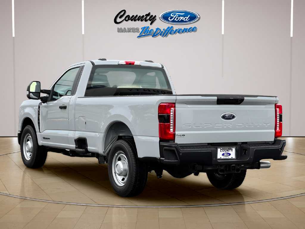 Used 2025 Ford F350 XL w/ 360-Degree Camera Package RWD image 8