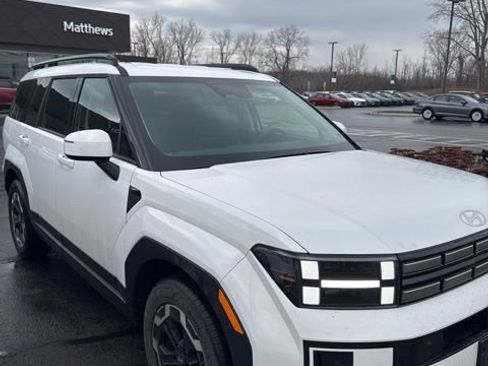 Used 2026 Hyundai Santa Fe SEL image 5