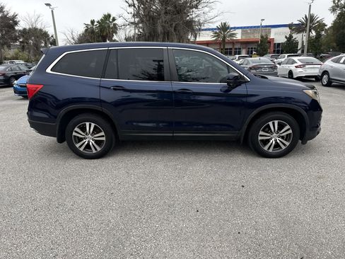 Used 2017 Honda Pilot EX image 7