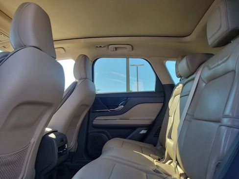 Certified 2022 Lincoln Corsair Reserve w/ Elements Package image 21