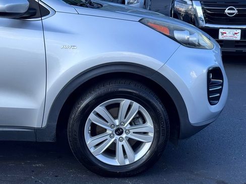 Used 2018 Kia Sportage LX AWD/4WD image 38
