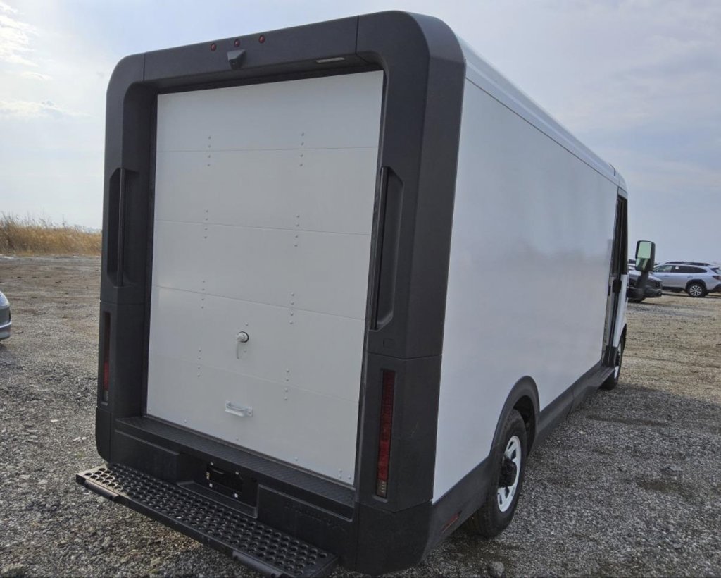 Used 2024 Chevrolet Brightdrop 600 w/ Commercial Equipment Package AWD/4WD image 5
