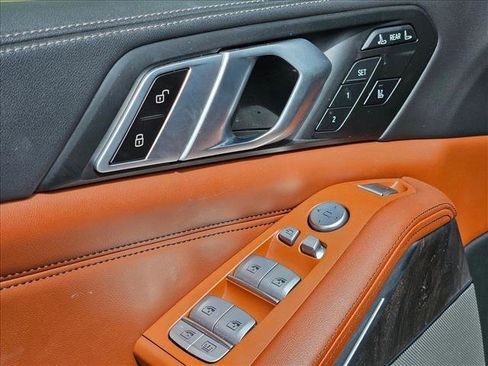 Used 2023 BMW X7 xDrive40i w/ M Sport Package image 12