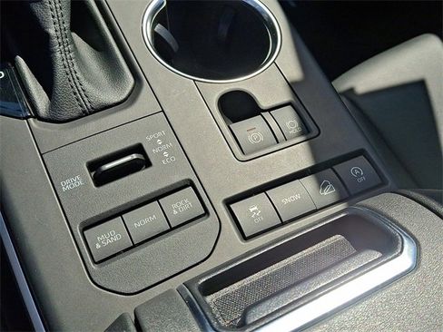 Certified 2022 Toyota Highlander XLE image 23