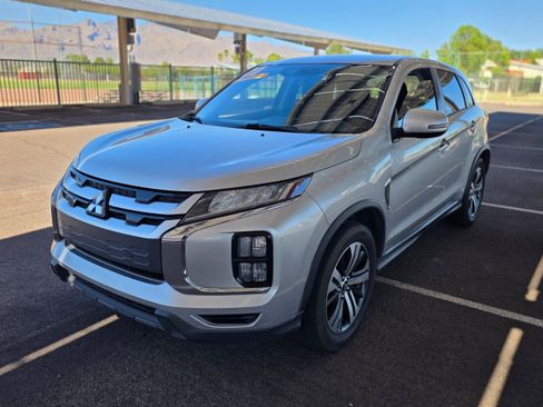 Used 2020 Mitsubishi Outlander Sport SE AWD/4WD image 1