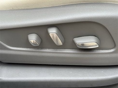 Used 2019 Cadillac XT5 Premium Luxury image 30