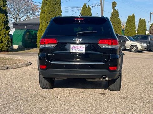 Used 2022 Jeep Grand Cherokee Limited image 4