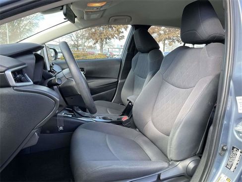 Used 2021 Toyota Corolla LE image 19