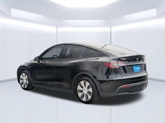 Used 2022 Tesla Model Y Long Range AWD/4WD video 3