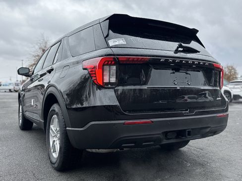 New 2026 Ford Explorer Active image 7