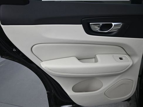 New 2026 Volvo XC60 B5 Ultra w/ Climate Package AWD/4WD image 19