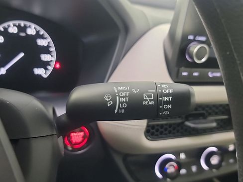 Certified 2023 Honda HR-V LX image 27