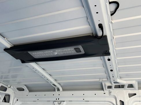 Used 2025 RAM ProMaster 2500 w/ Convenience Group FWD image 37