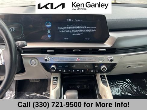 Certified 2024 Kia Telluride S w/ S Sunroof Package AWD/4WD image 36