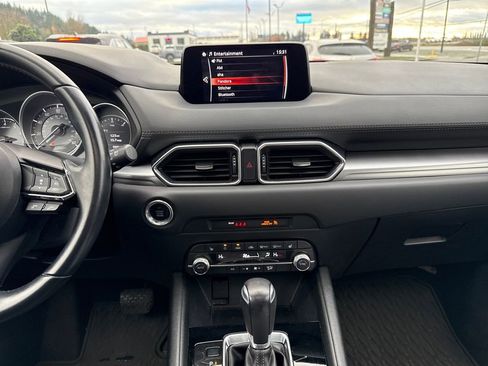Used 2019 MAZDA CX-5 Touring image 22