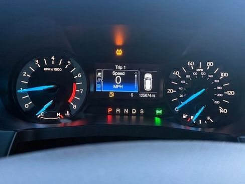 Used 2016 Ford Explorer 4WD image 5