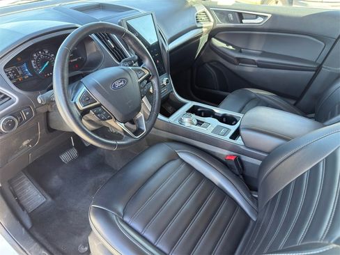 Used 2024 Ford Edge SEL image 10