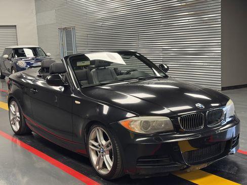 Used 2012 BMW 135i Convertible image 7