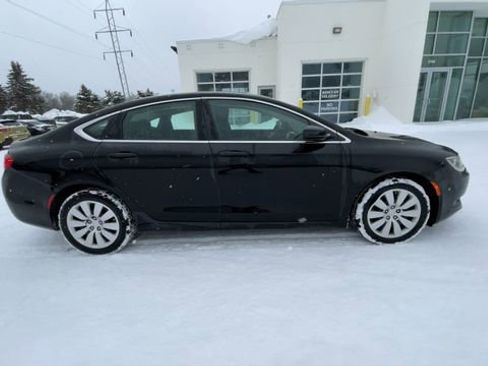 Used 2015 Chrysler 200 LX image 10