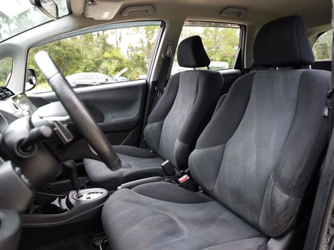 Used 2010 Honda Fit Sport image 6