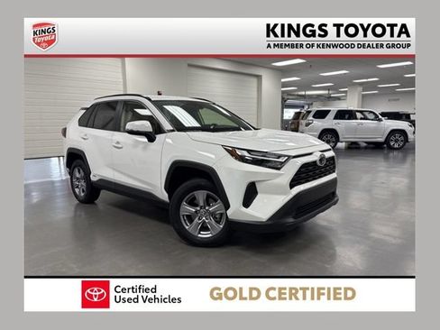 Certified 2025 Toyota RAV4 LE AWD/4WD image 1