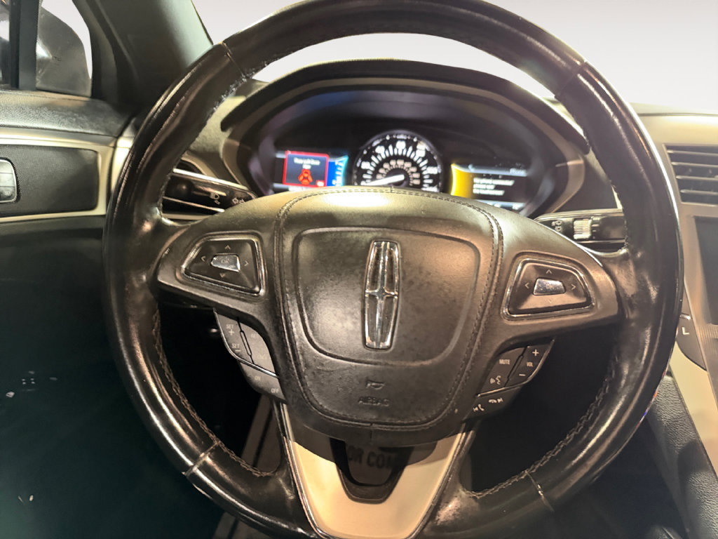 Used 2018 Lincoln MKZ Premiere FWD image 12