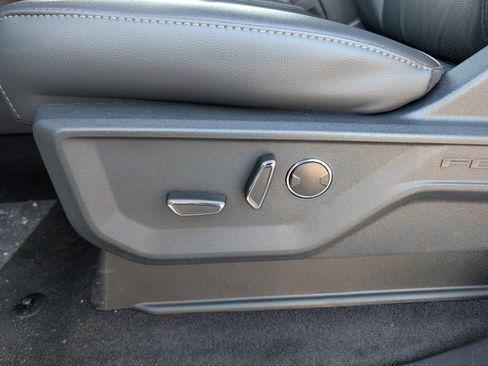 New 2025 Ford F150 Lariat w/ Equipment Group 502A High image 19