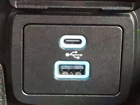 Used 2025 Ford Bronco Outer Banks image 24