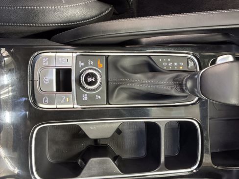 Certified 2023 Kia Telluride SX AWD/4WD image 19